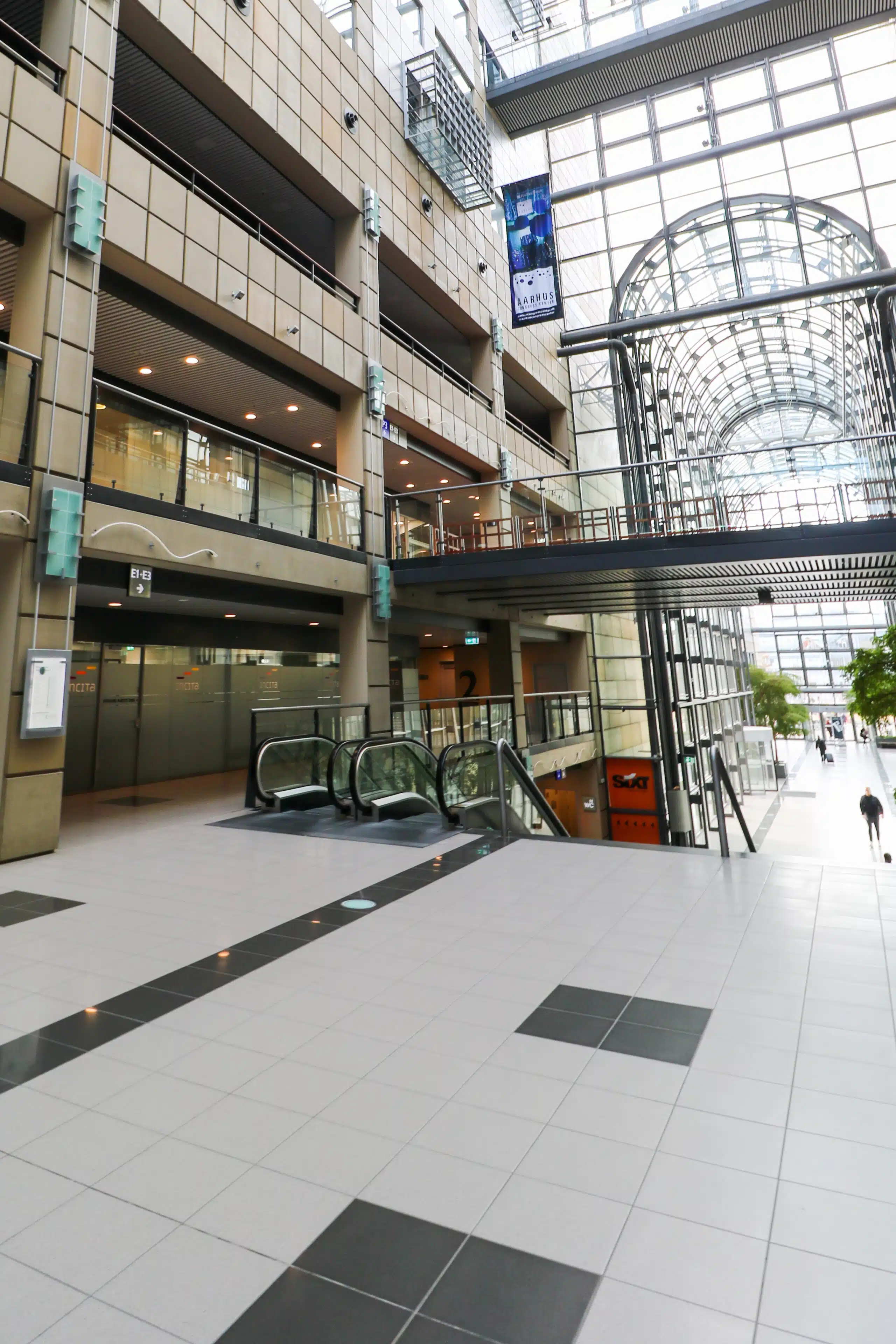 Image hover effect image